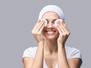 Bông tẩy trang hay còn gọi là Cotton Pad