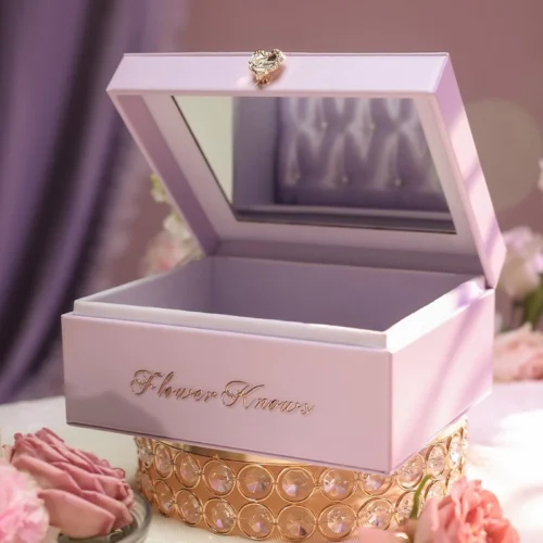 Cốp Đựng Đồ Trang Điểm Strawberry Rococo Flower Knows - Hình ảnh 3