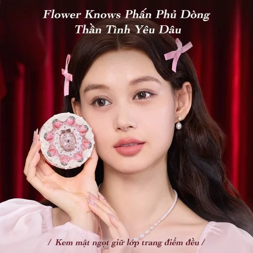 Phấn Phủ Dạng Nén Strawberry Cupid Flower Knows
